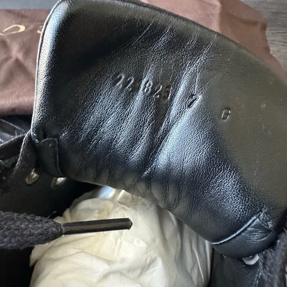 Gucci Black Leather High-Tops with Red and Green Stripes - Picture 7 of 7